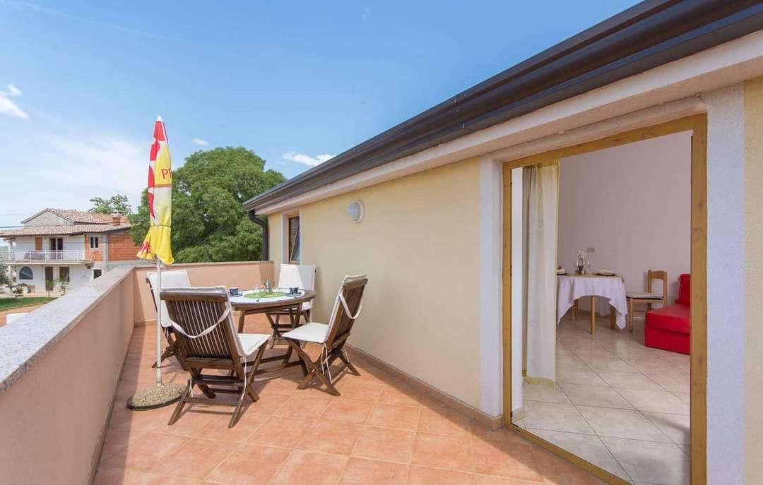 Gimy Villa&App 1 Porec Gedici ภายนอก รูปภาพ